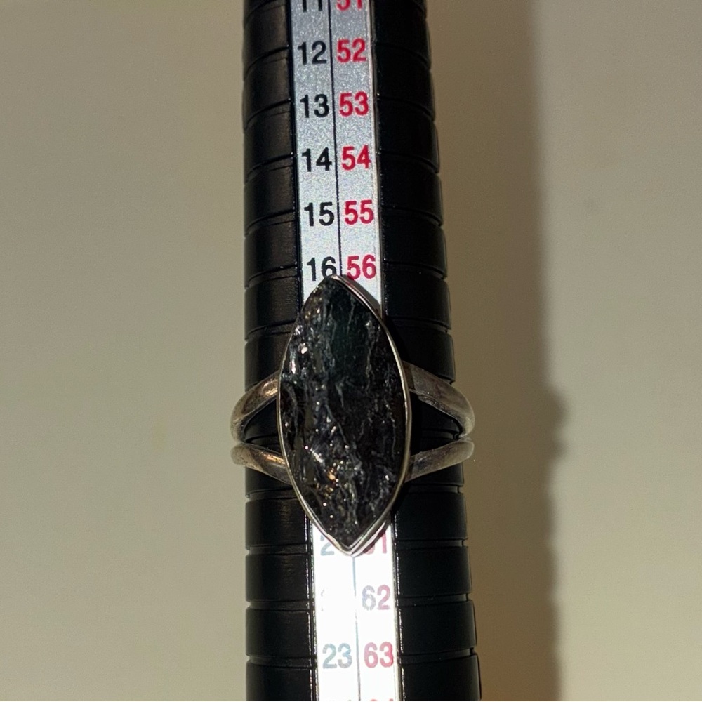 Natural Shungite stone in sterling silver sz. 9
